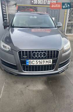 Audi Q7  2010