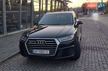 Audi Q7  2015