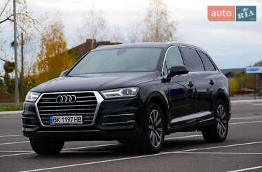Audi Q7  2019