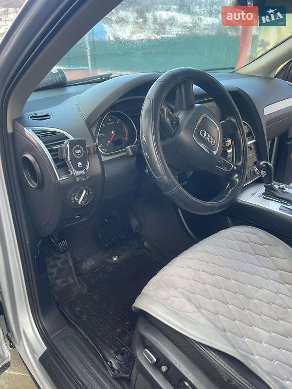 Внедорожник / Кроссовер Audi Q7 2010 в Тячеве