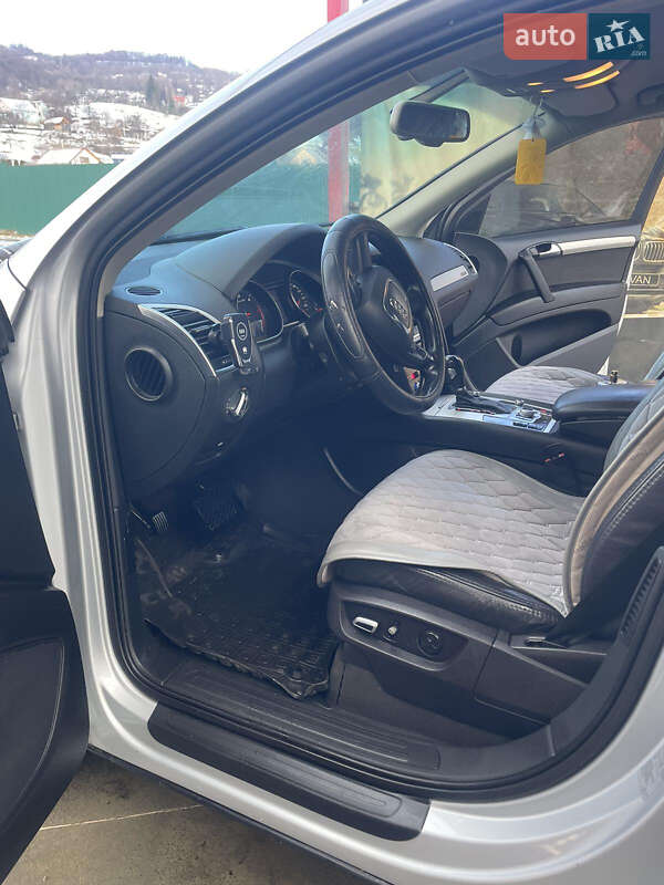 Внедорожник / Кроссовер Audi Q7 2010 в Тячеве