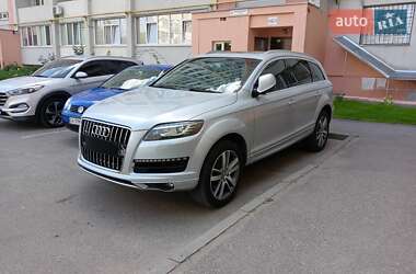 Audi Q7  2012
