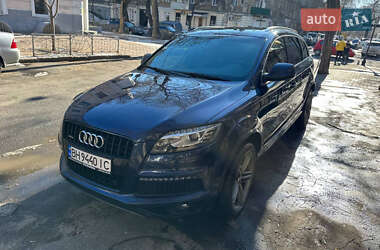 Audi Q7  2014