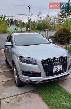 Audi Q7  2013