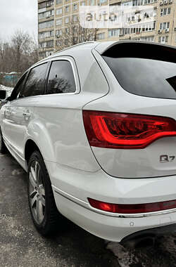 Audi Q7  2014