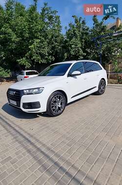 Audi Q7  2017