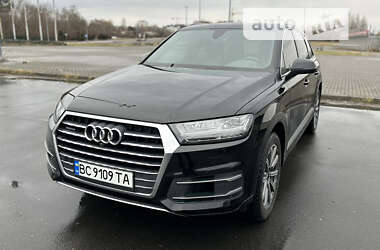 Audi Q7  2017