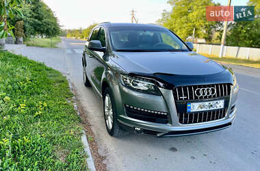 Audi Q7  2013