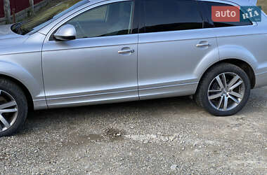 Audi Q7  2015
