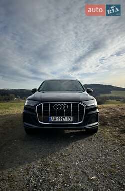 Audi Q7  2022