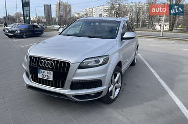 Audi Q7  2011