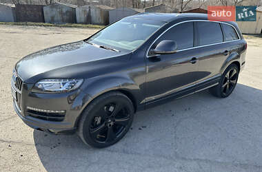 Audi Q7  2013