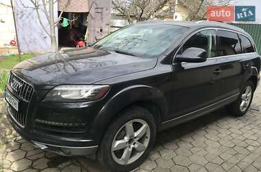 Audi Q7  2012