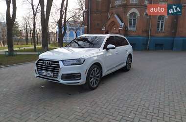 Audi Q7  2017