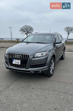 Audi Q7  2015