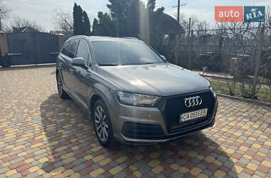 Audi Q7  2016