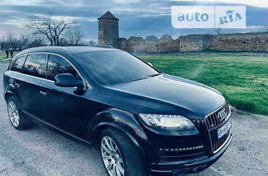 Audi Q7  2013