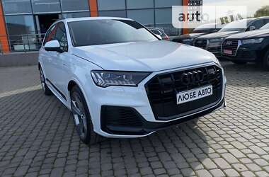 Audi Q7  2022
