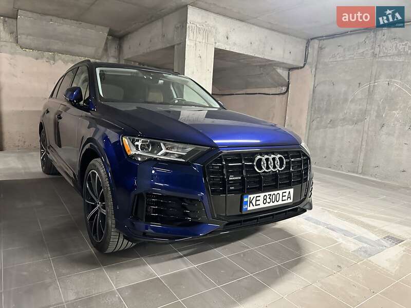 Внедорожник / Кроссовер Audi Q7