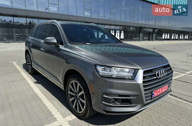 Audi Q7  2016