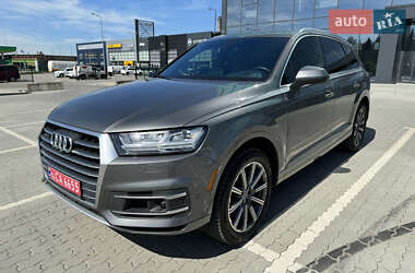 Audi Q7  2016