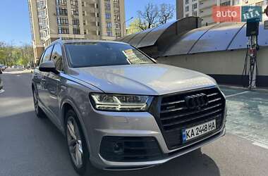 Audi Q7  2016
