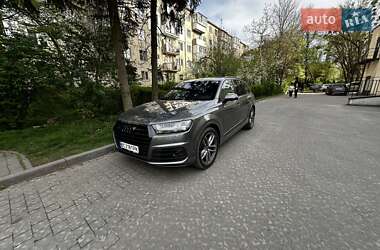 Audi Q7  2017