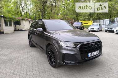 Audi Q7  2023