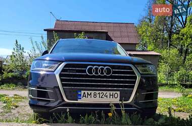 Audi Q7  2016