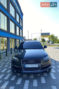 Audi Q7  2007
