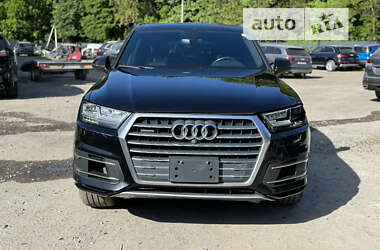 Audi Q7  2017