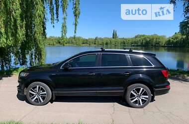 Audi Q7  2014