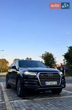 Audi Q7  2016