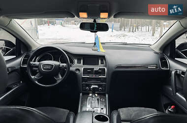 Audi Q7  2013