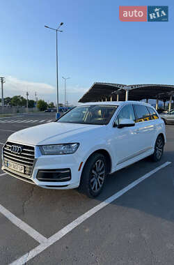 Audi Q7  2017