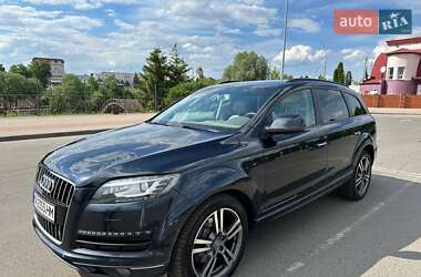 Audi Q7  2011