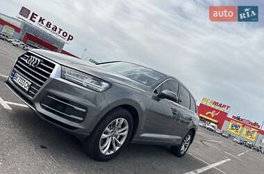 Audi Q7  2016