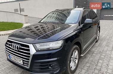 Audi Q7  2016