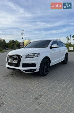 Audi Q7  2011
