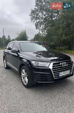 Audi Q7  2016