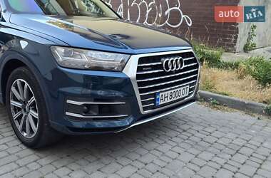 Audi Q7  2017