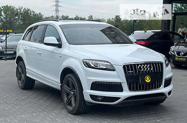 Audi Q7  2012