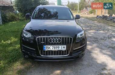 Audi Q7  2013