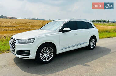 Audi Q7  2017