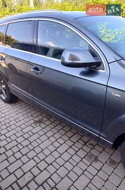 Audi Q7  2013