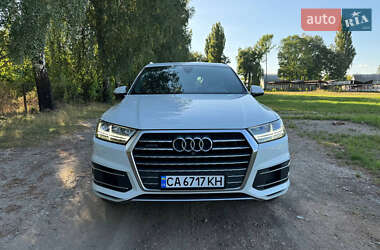 Audi Q7  2017
