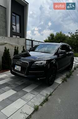 Audi Q7  2012