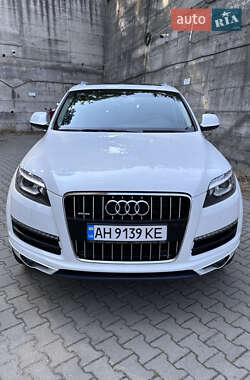 Audi Q7  2014