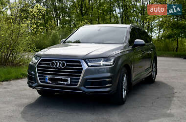 Audi Q7  2017