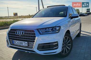 Audi Q7  2017